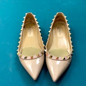 Valentino Garavani Rockstud Pointed Toe Flat